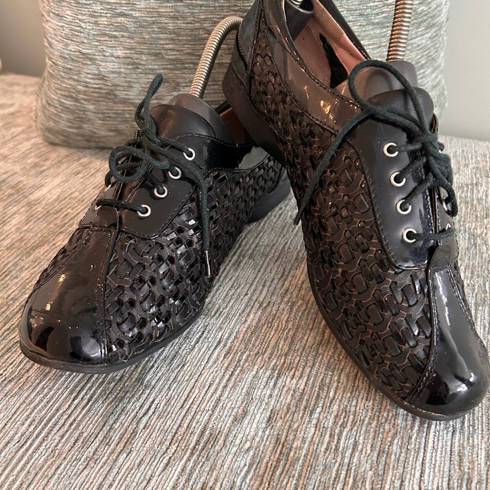 Taryn Rose Black Lace Up Shoes